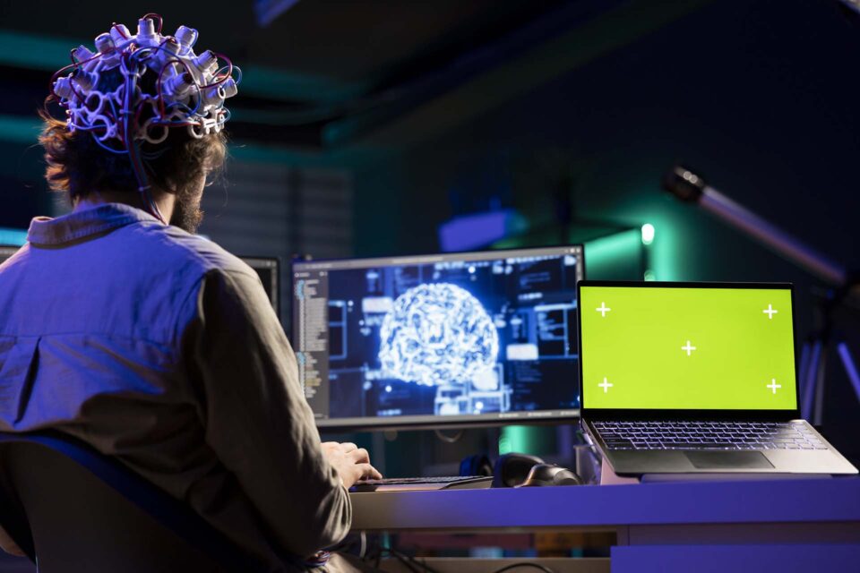 Revolutionary Brain-Computer Interfaces: The Future of Mind-Machine Symbiosis